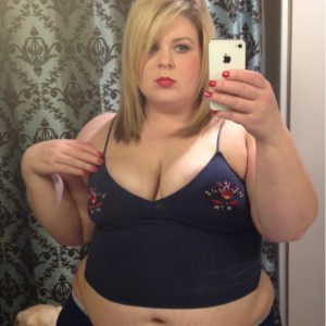 T’es du genre à te libérer en semaine ou t’attends le week-end ? Houria - rencontre-Beurette-Nice