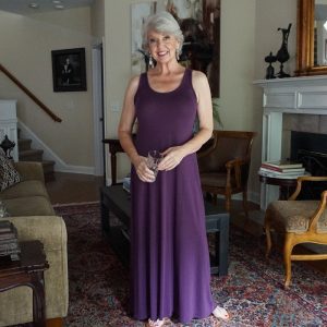 J’ai acheté un van aménagé, y’a qu’un lit pour deux Monique - rencontre-Naturiste-Marseille