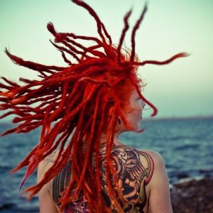 Rien de mieux que le retour du soleil pour se dépouiller Sasha - rencontre-Naturiste-Avignon
