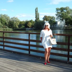 Envie de randonner à poil cet été Mélina - rencontre-Naturiste-Issy-les-Moulineaux