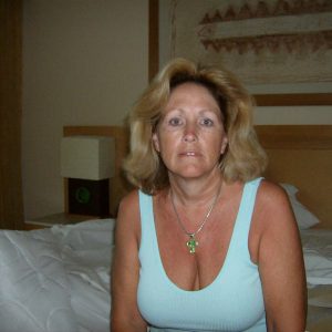 Quand j’mets mon rouge à lèvres, c’est toujours pour un mec. Ninon - rencontre-Teen-Cannes