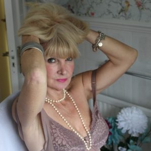 Louisa - rencontre-Cougar-Nice
